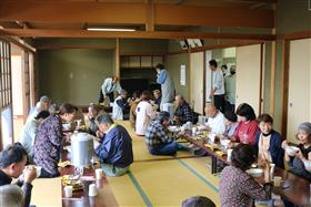 試食会