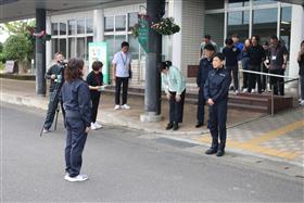 派遣職員出発式1